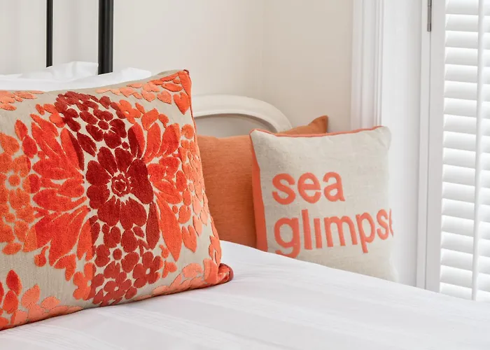 Sea Glimpse